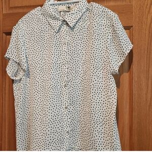 Everleigh Cream/Black Polka Dots, Size M, Button Front, Pleat back, Worn 1X